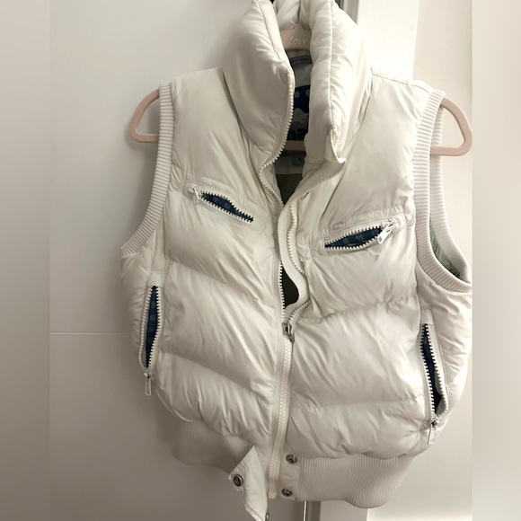 TNA Jackets & Blazers - TNA puffer vest white size L